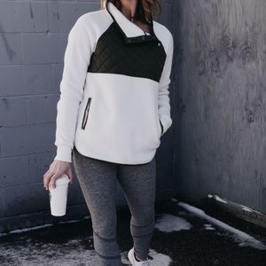 Abercrombie Asymmetrical Button Up Fleece Sweater (Size Medium)